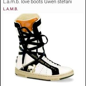 Selling size 7 Gwen Stefani boots